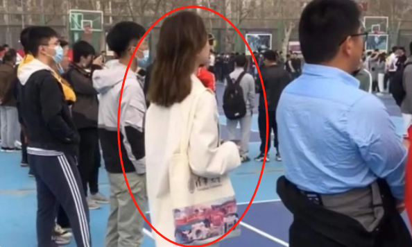 清华女大学生的“炫富照”走红：优秀的人，绝不会过低配的人生