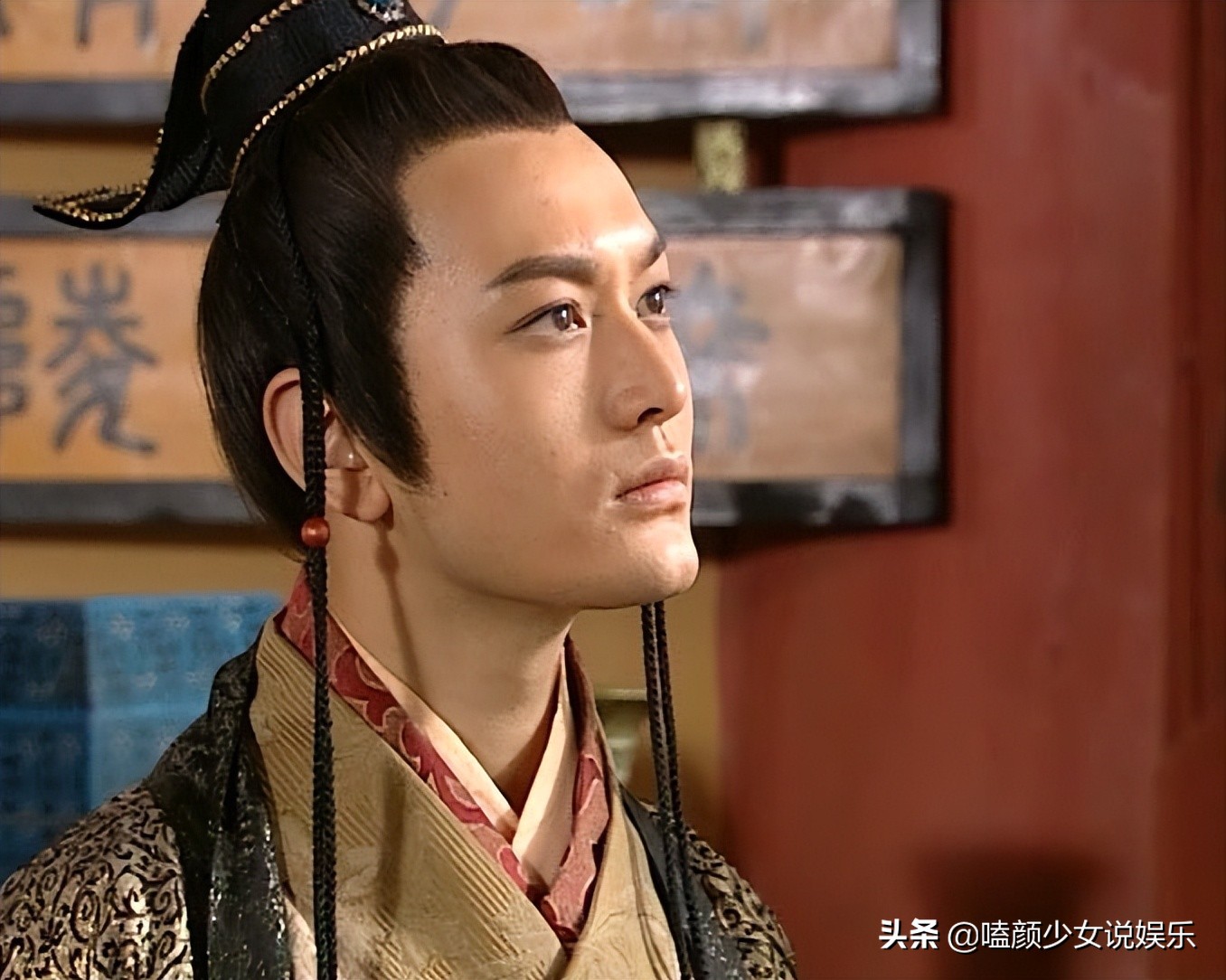 自恋遭打脸，这6位明星的迷惑行为，离谱的不止黄晓明的“明学”