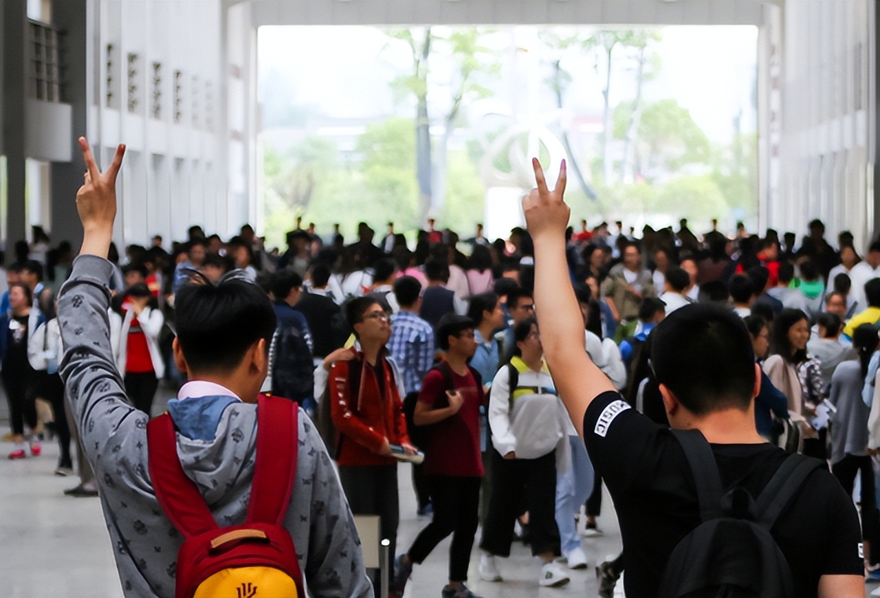 2022临近高考！与往年相比有所变动，家长学生们要提前准备