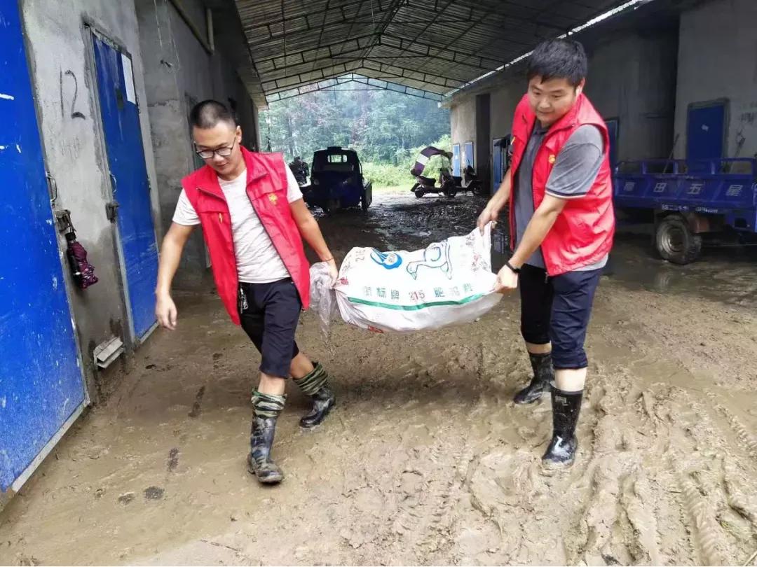 出彩农大人丨植沃土献青春的“农大学子”