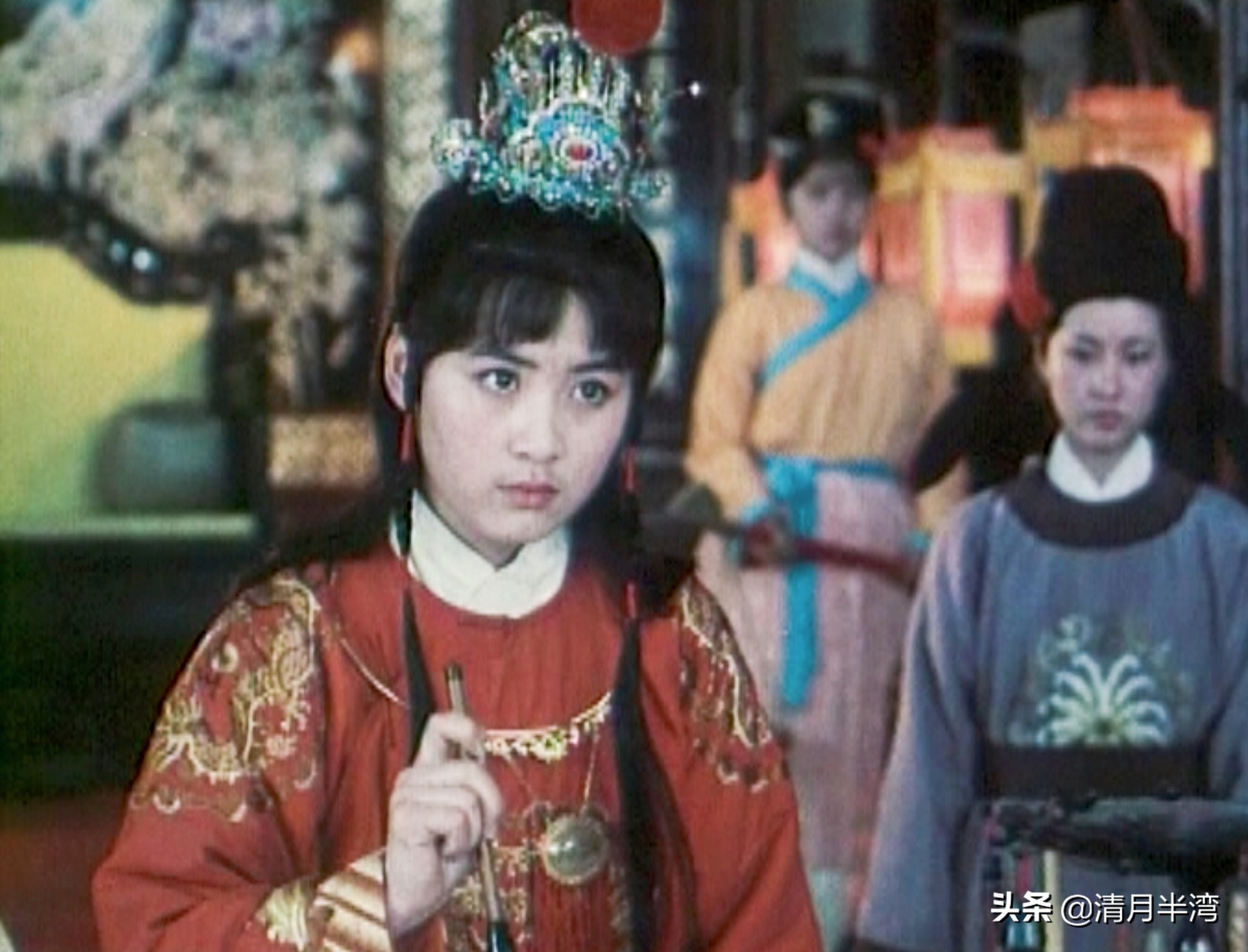 北影版《红楼梦》40位美人集锦，耐看不撞脸，打酱油的都惊鸿一瞥