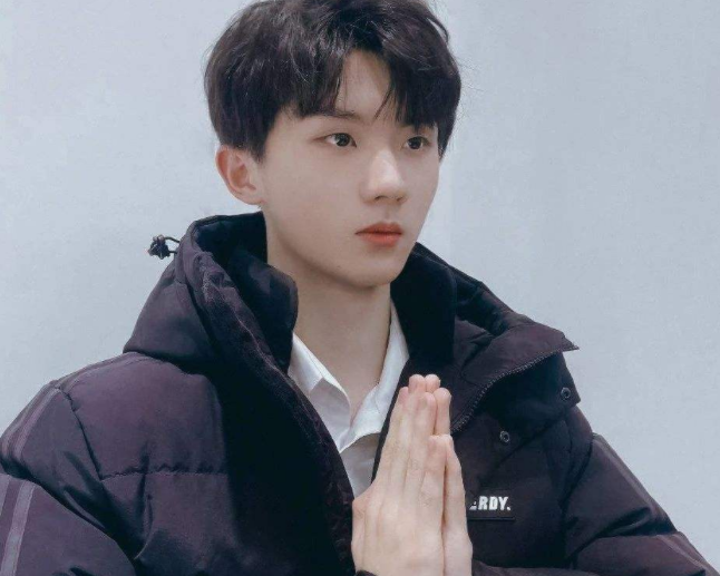 马嘉祺再战高考，被众人调侃为“九漏鱼”后，这次很可能金榜题名