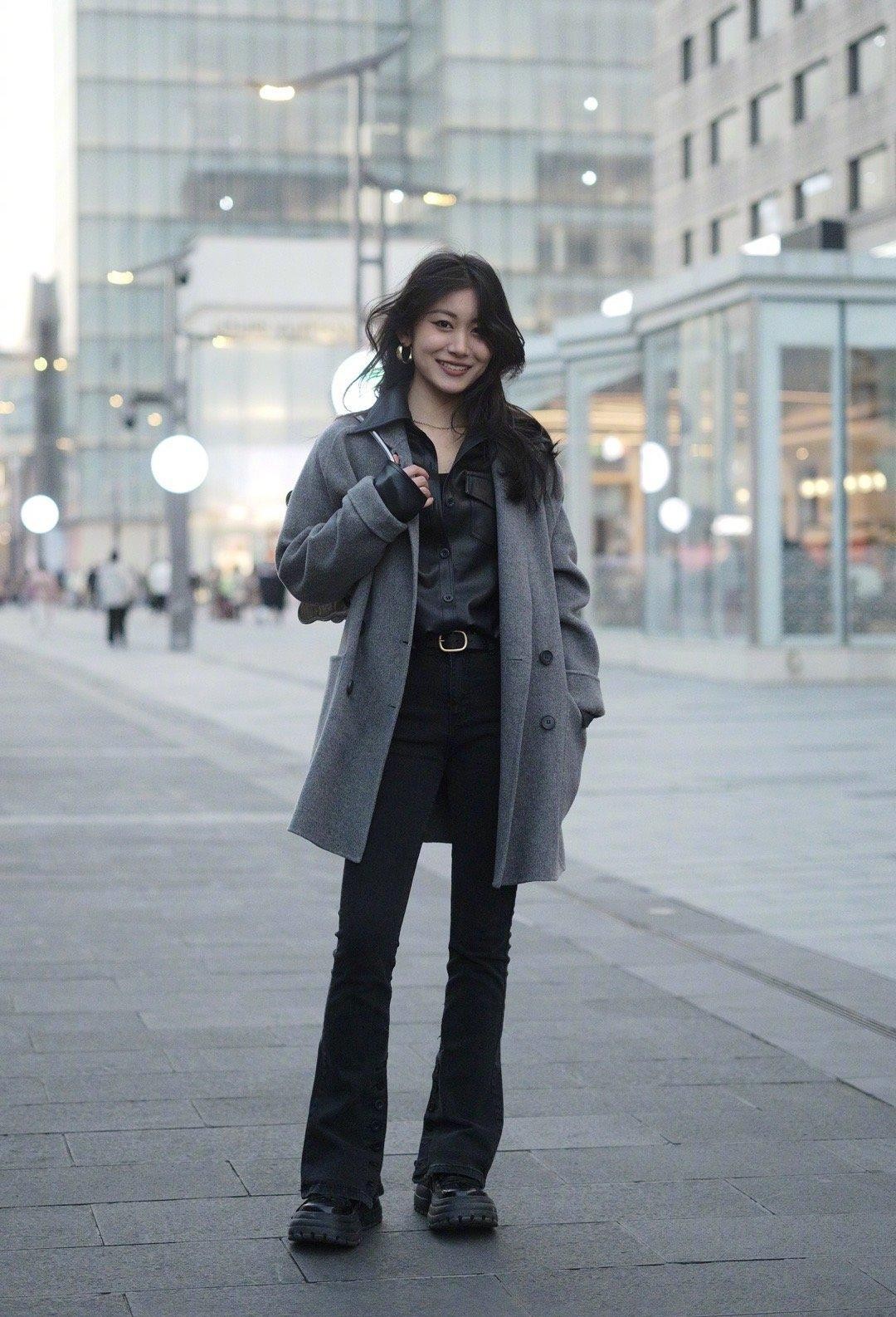 杭州街头的素人美女好真实,冬天也要穿出魅力,看着太养眼了