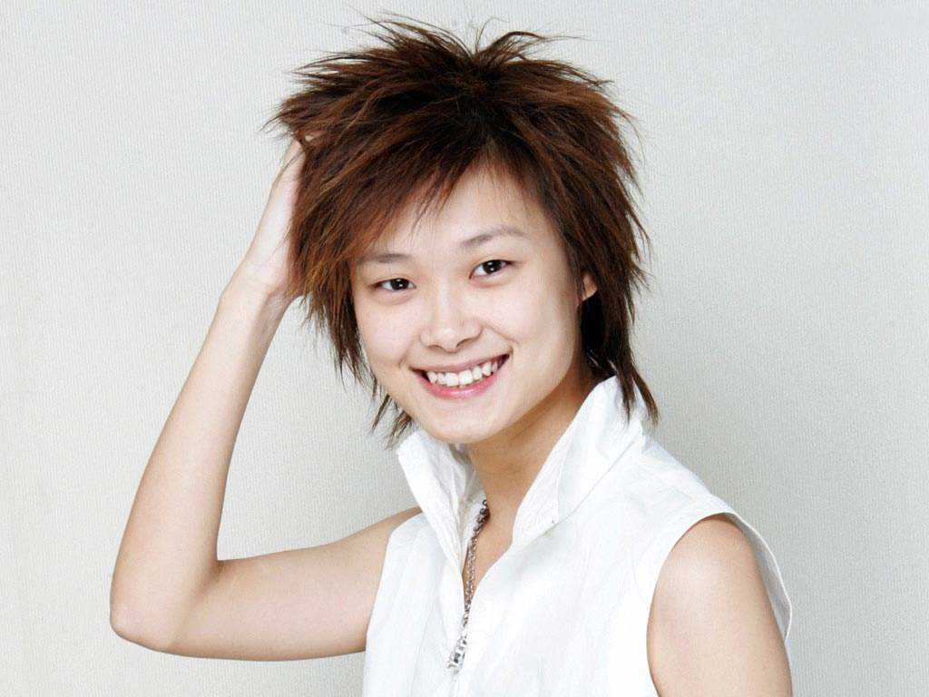 超级女生李宇春(《超级女声》6位冠军现状:多人已无人问津,唯有李宇春