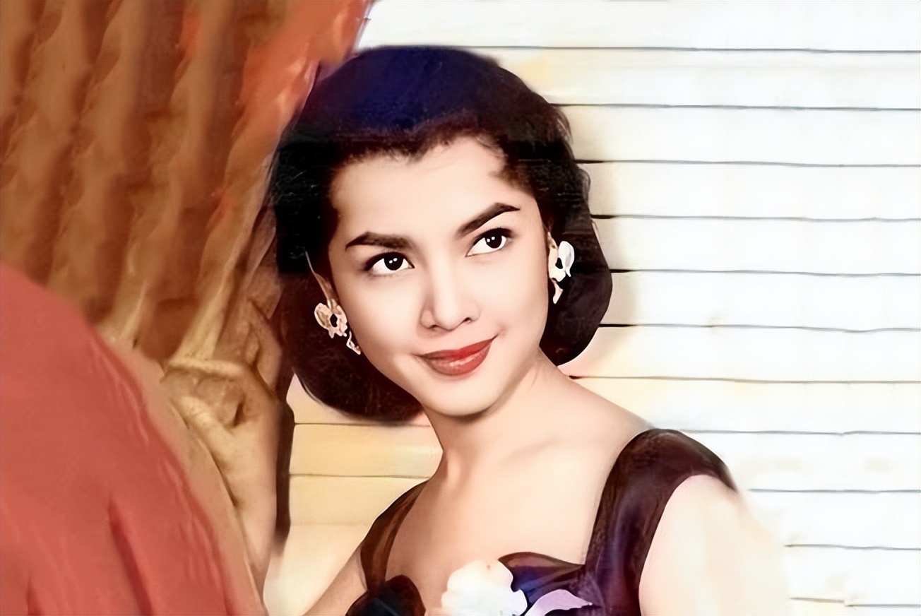 许是陈思思不想眼看着高远与乐蒂独处一家公司,她最后选择离开旧东家