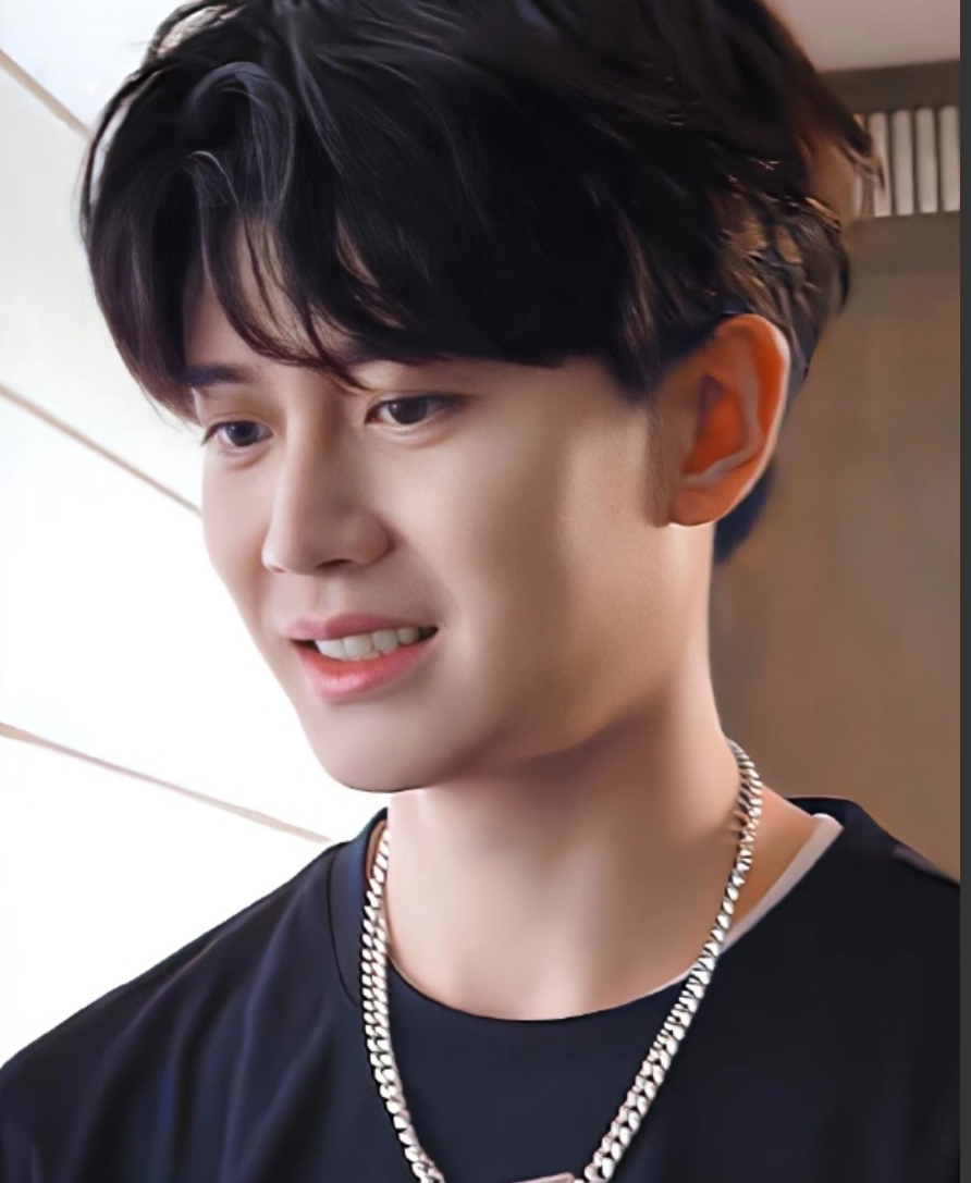 任嘉伦合约到期？火箭少女成员现状？陆毅回锅？偷藏换导演？