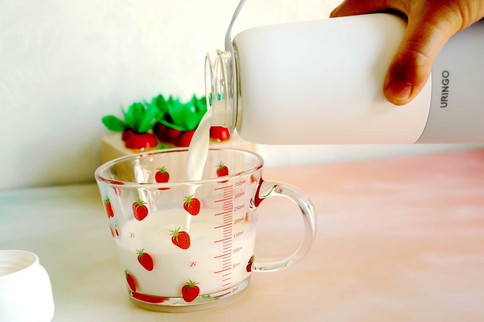 聪明妈妈新选择——七彩叮当无线便携调奶器