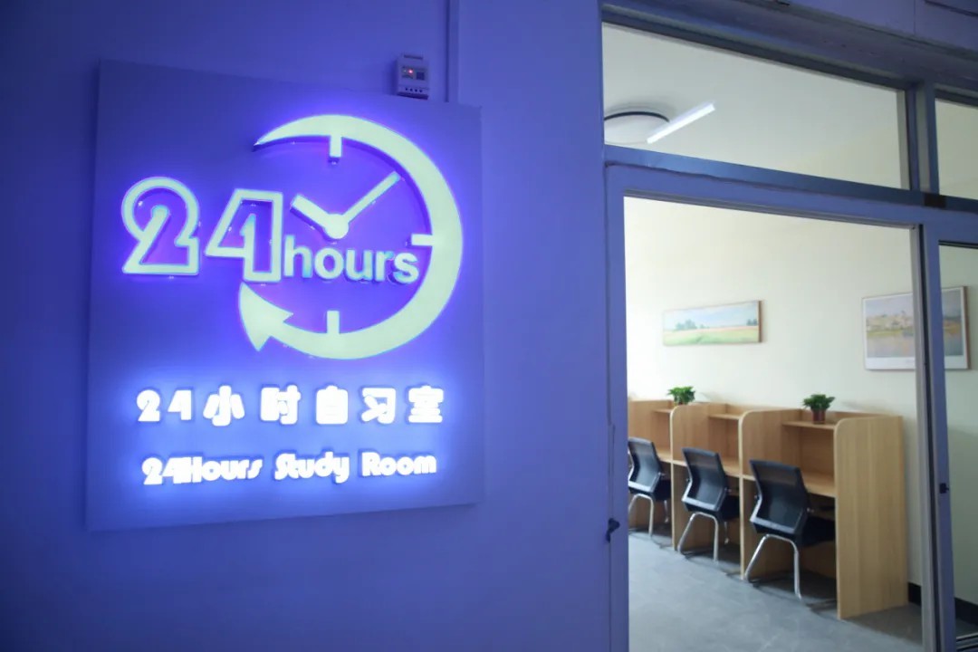 超“壕”！东北一高校7天建起一座桥，在宿舍修“两室一厅”，全国首家！