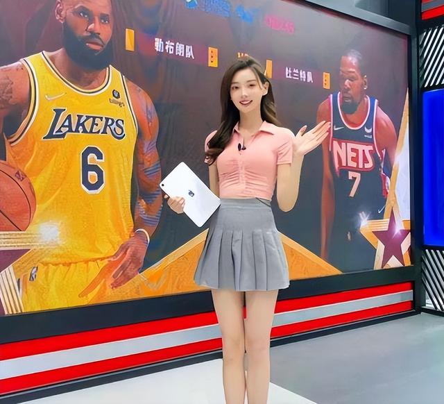 nba美女主持人(nba最美女主持张曼源晒近照!