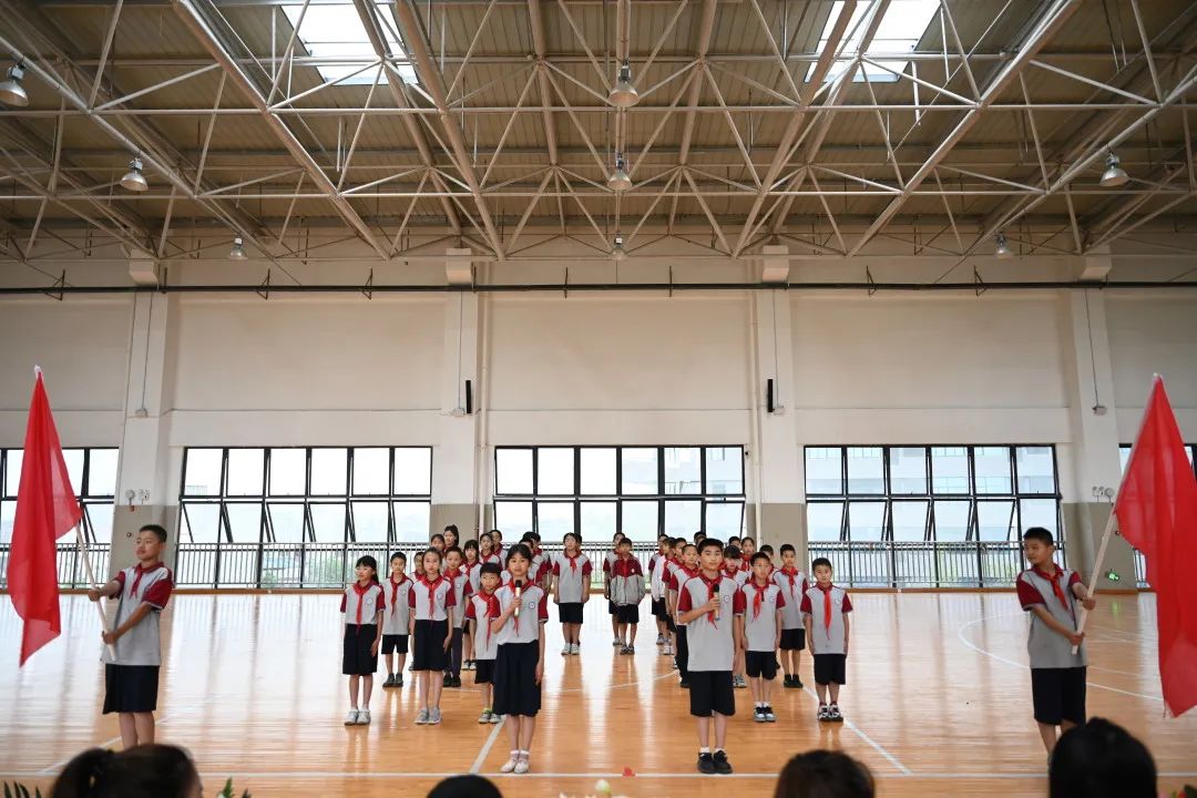 美在附小——记天府新区新兴中学附属小学开展第一届艺术节