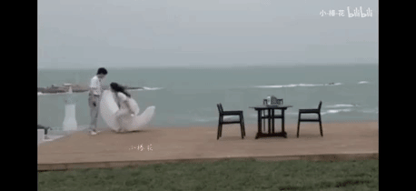 恋与偶像第二季在线观看(不是恋综也有cp磕？笨蛋美女和年下奶狗，尹浩宇孟子义甜疯了？)