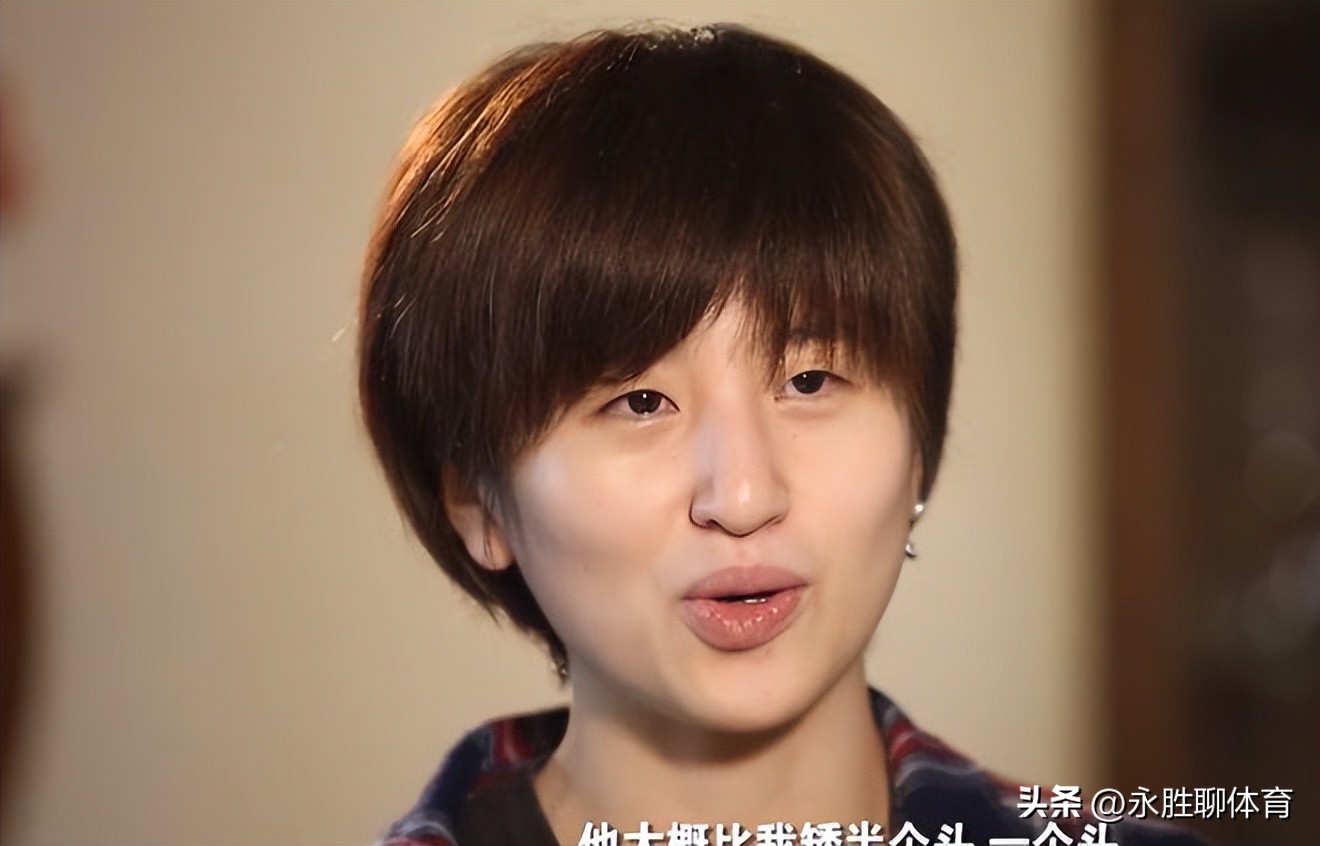 許昕老婆比許昕大幾歲（許昕34歲妻子重上“賽場”，身材高挑皮膚白皙，和丁寧歡樂互動）