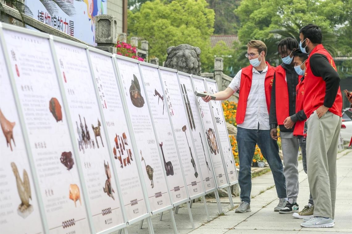 2个月内，长江大学获新华社等权威媒体轮番报道，还受邀登上央视