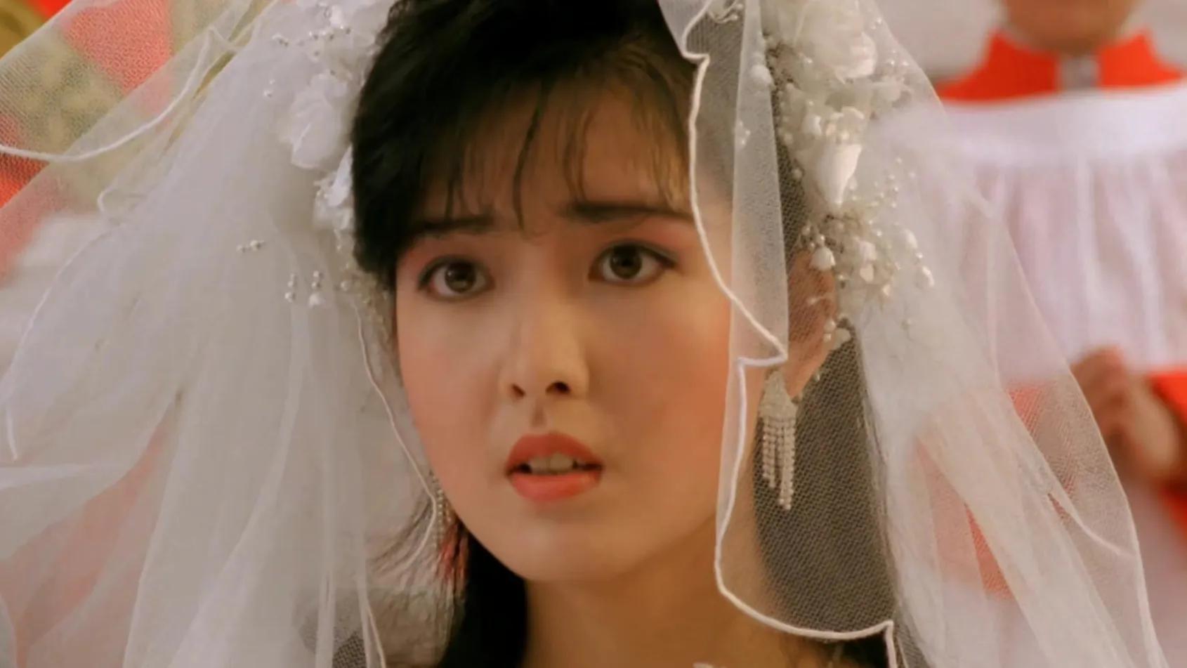 以《风雨同路》为例,不知道周慧敏是不是"得罪"了剧组,明明任谁看都是