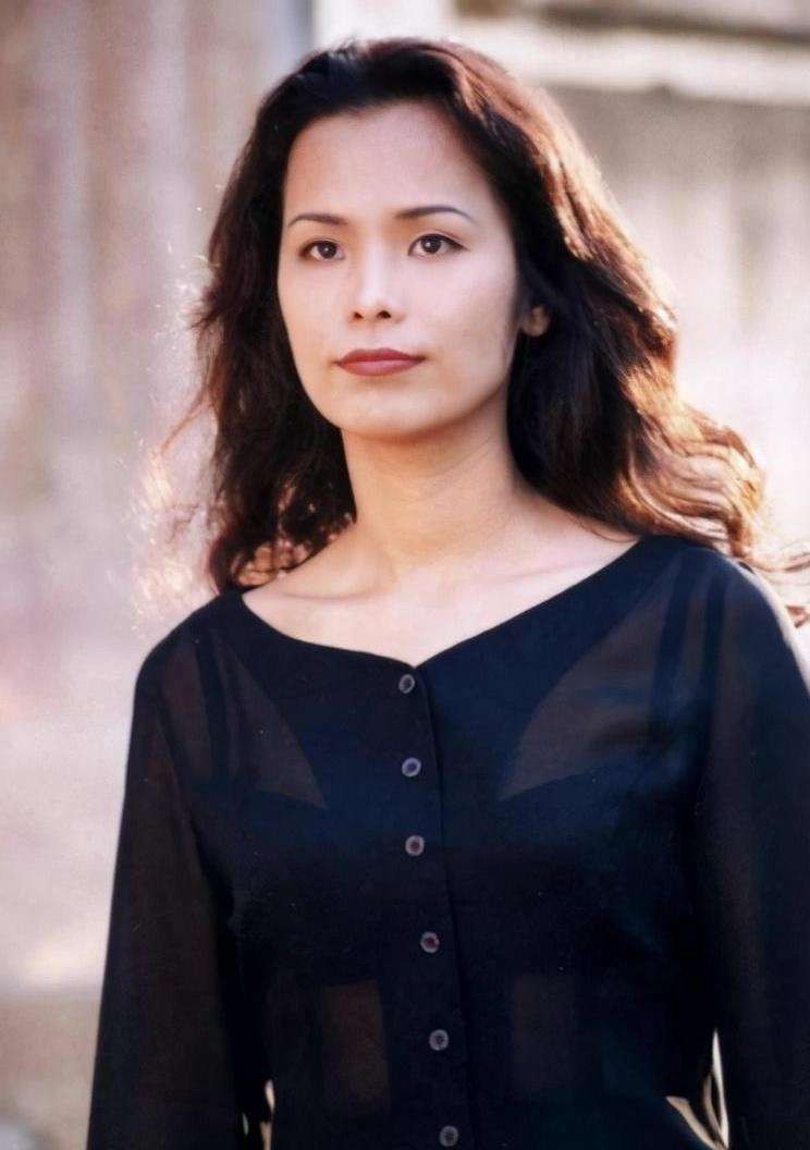 嫁给外国人的女星们，离婚的各有各的不幸，幸福的都有个共同点