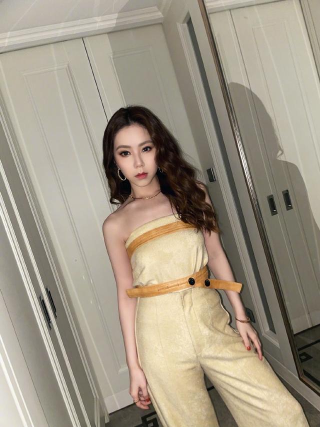 热狗歌词惹争议！玩谐音梗被指不尊重女性，邓紫棋baby无辜躺枪