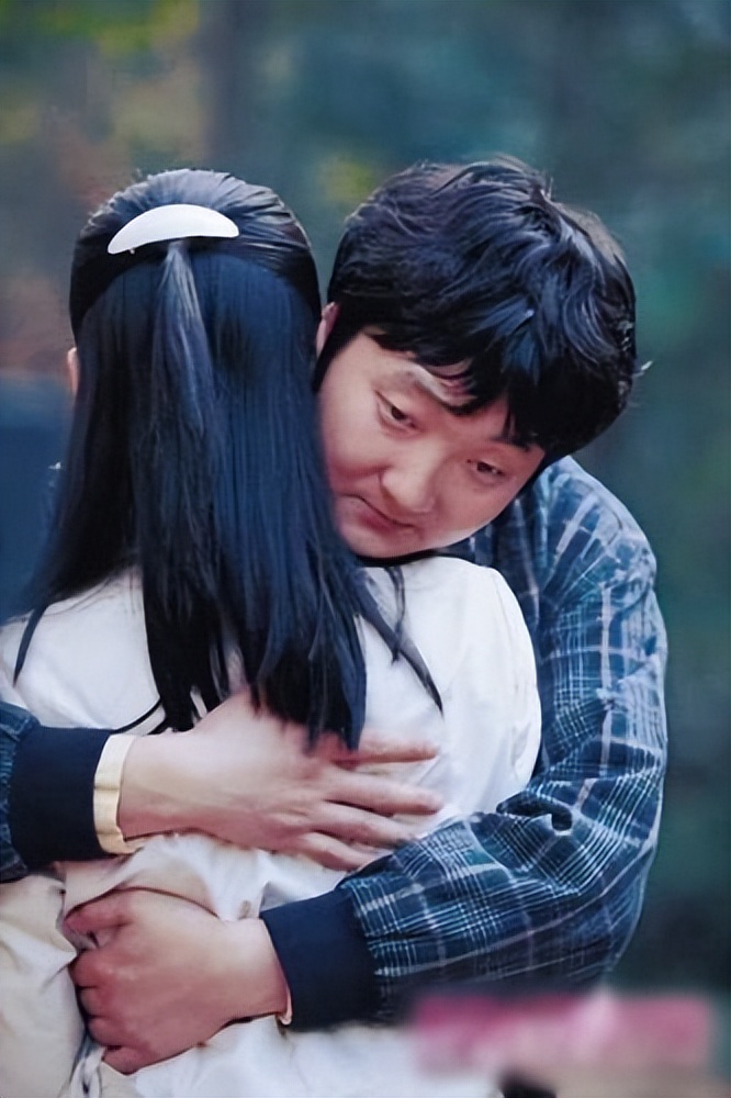 董洁与王大治 董洁王大治拥吻的视频-北京百科网