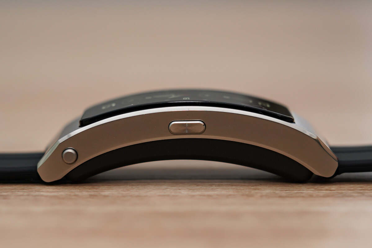 华为通话手环b7评测:能当耳机用的智能手环长什么样?