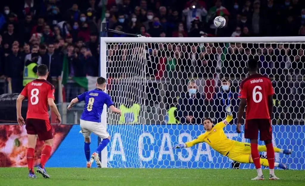 伤停补时遭绝杀，新科欧洲冠军意大利再次无缘世界杯
