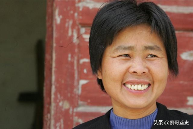 男子因杀妻被判15年，11年后亡妻竟死而复生，已和其他人结婚生子