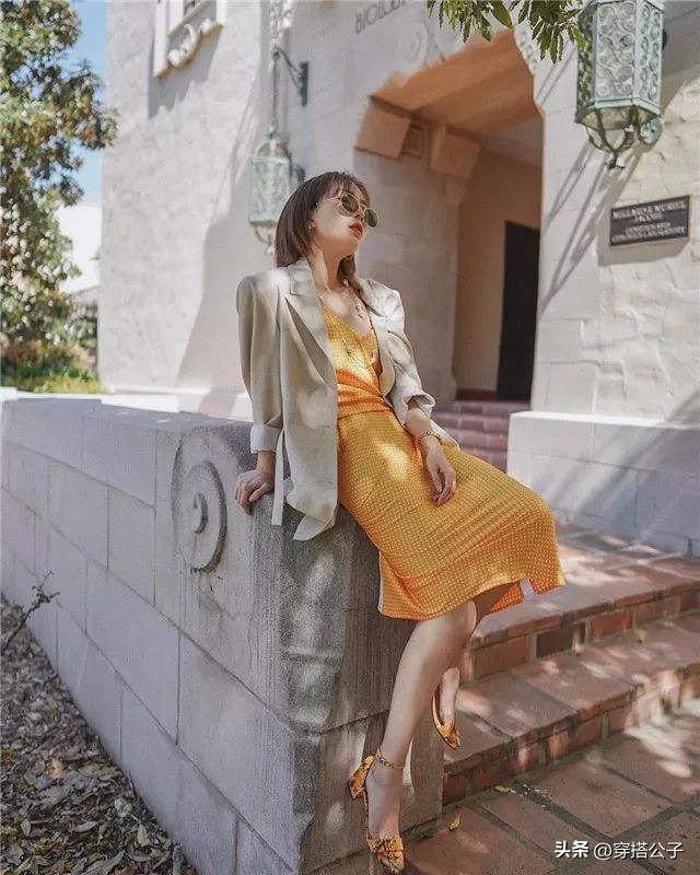 有颜值的女生穿衣搭配（女人长得好看是优势，穿得有气质是本事，这4款优雅穿搭，别错过）-趣拿体育