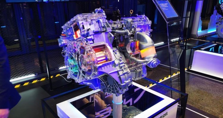 最低油耗0.9L！2022年这五款国产车很“能打”