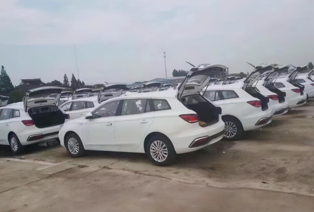 在泰州地区租车多少钱一天？