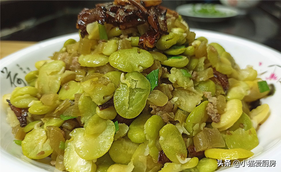 图片[3]-【葱油酸菜蚕豆】做法步骤图 带着酸味的下饭菜 是春天独有的-起舞食谱网