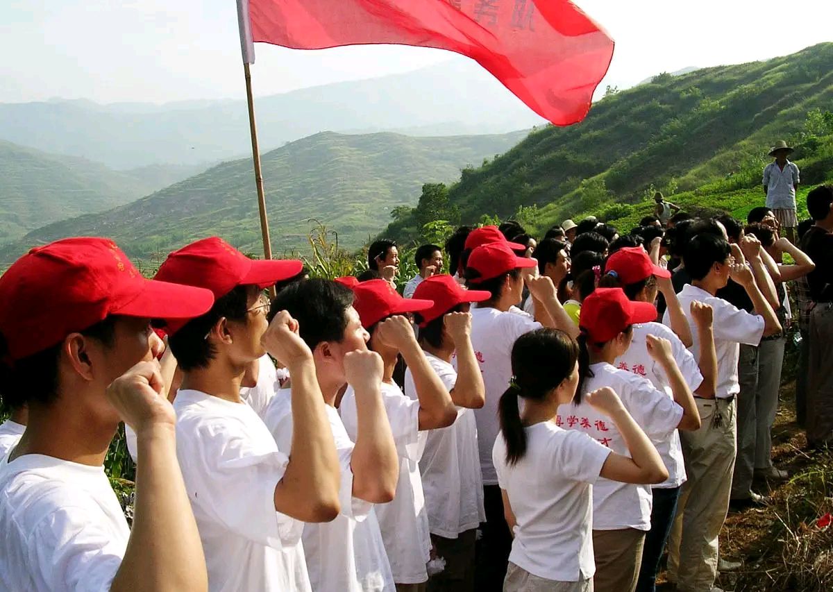 女大学生“私会”男友，核酸结果“有猫腻”，呈阳性后或被开除