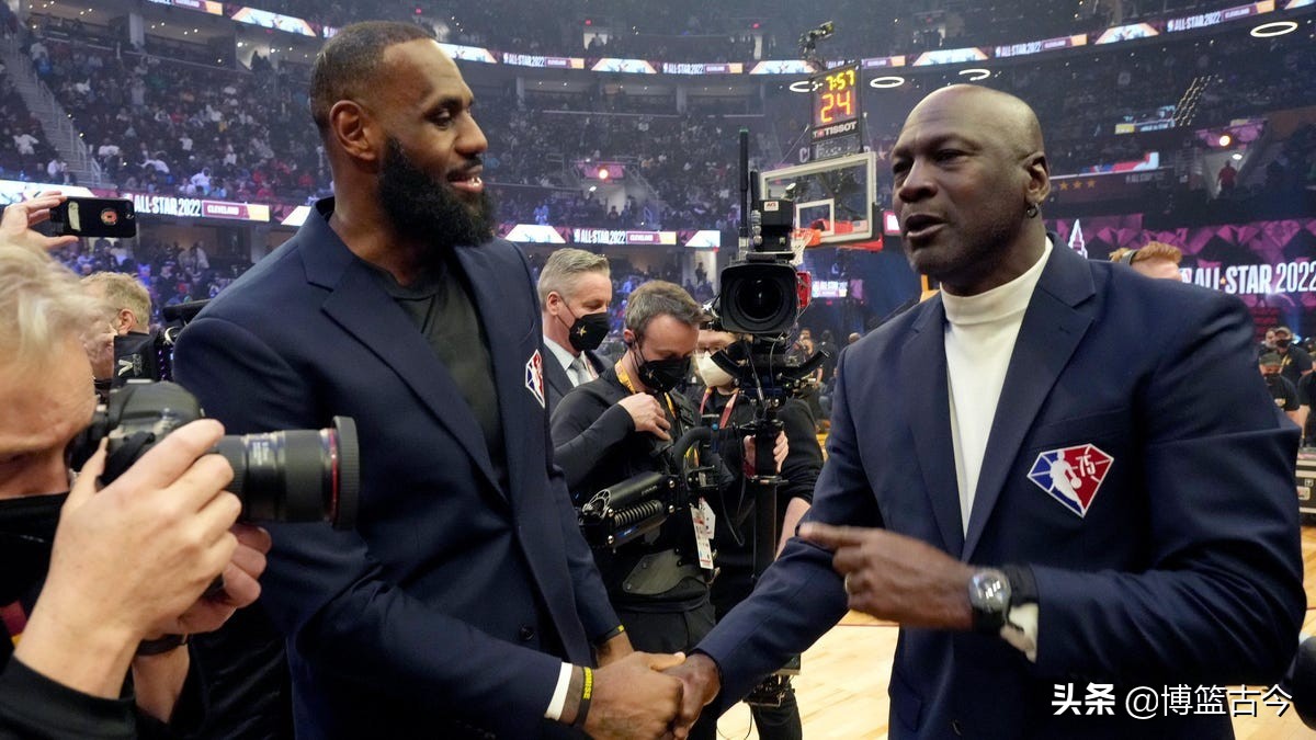 喬丹為什么被公認nba最強（為什么喬丹是公認的第一人？張衛平深入解讀，榮譽并非最重要原因）