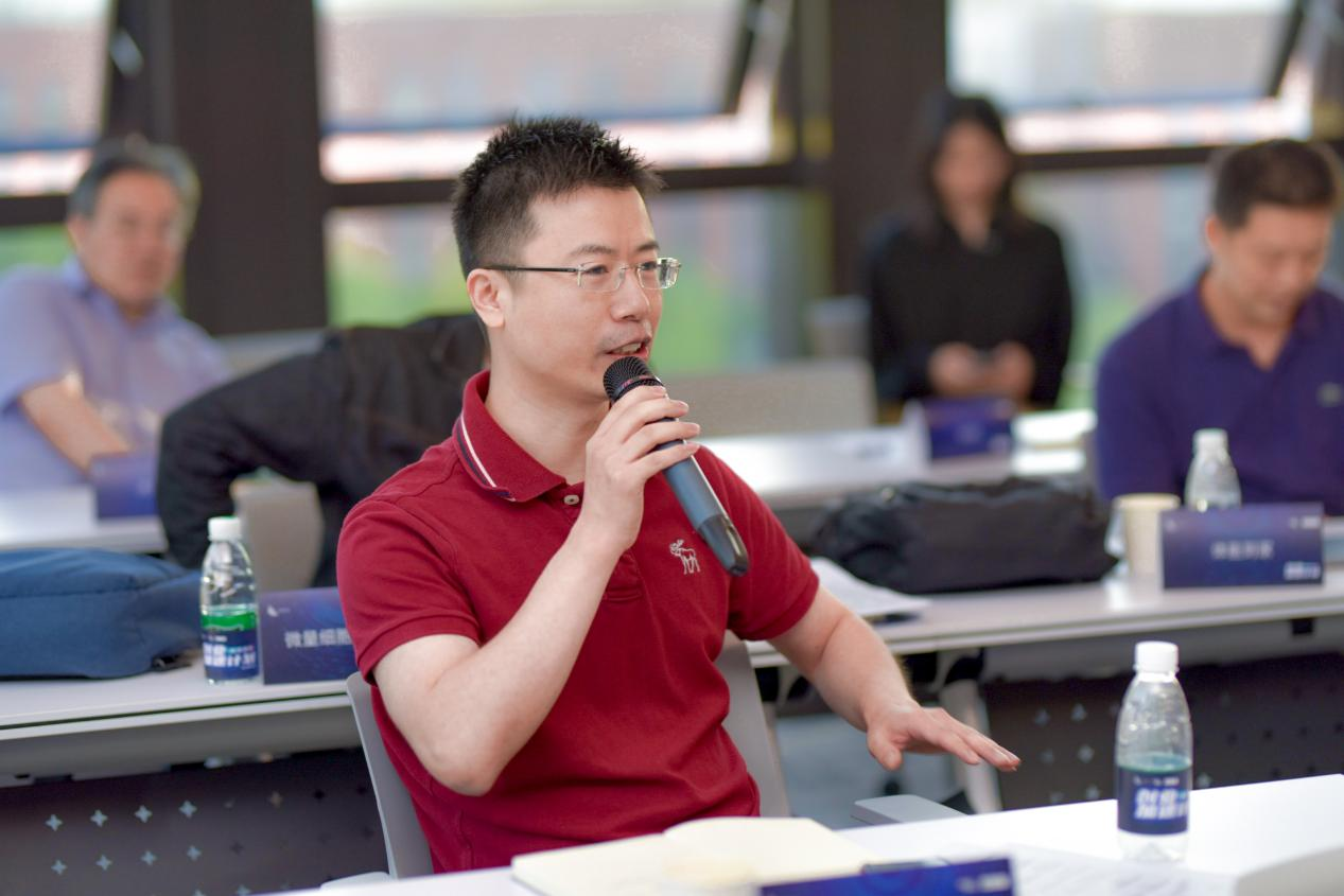 「23°普拉提」：围绕塑身机，打造商场内的普拉提精简空间