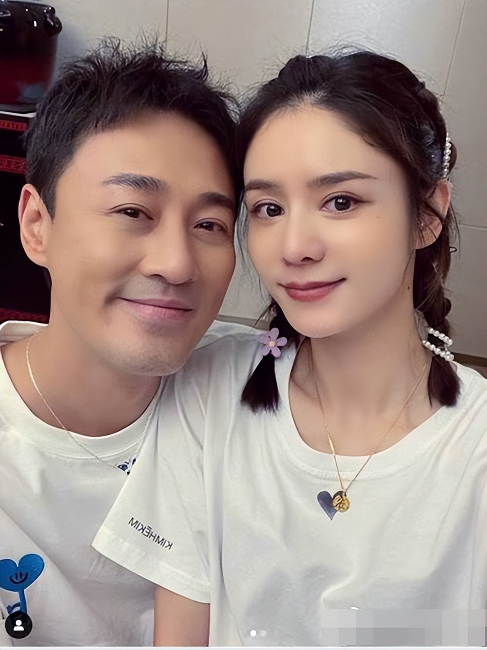 42岁男演员林峰被说老,肤色发黑脸颊下垂,妻子护夫怒怼恶评