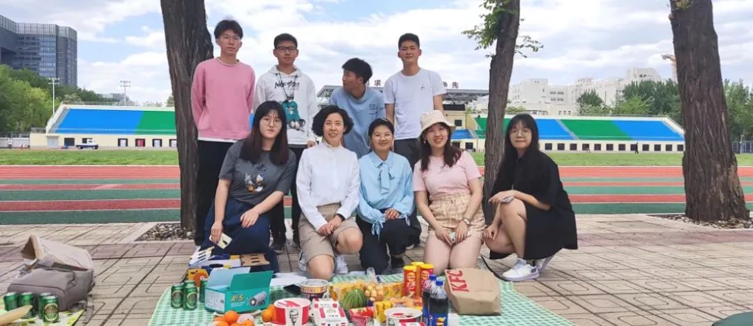 谢谢你们，亲爱的导师们！