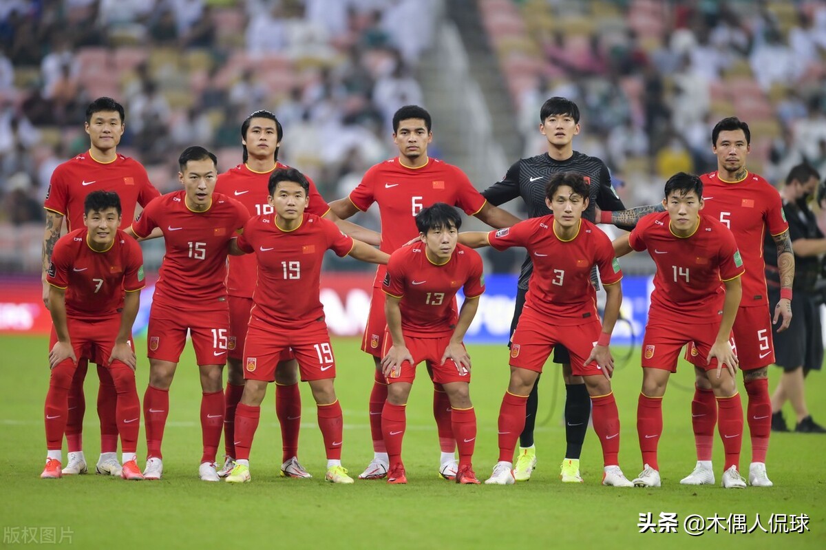 中国国家队男足15号是谁(国足东亚杯9号10号球衣为何空缺?