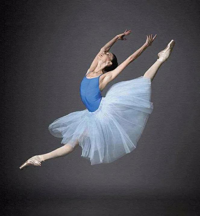 芭蕾舞12个基本动作图图片