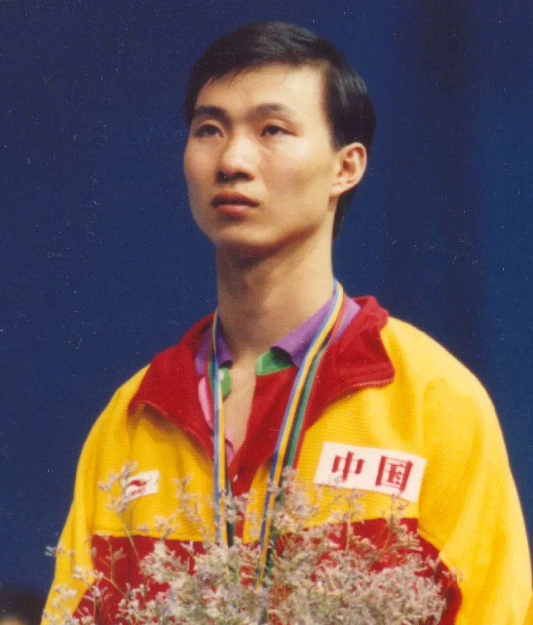 奥运冠军吕林：妻子和儿子都是乒乓球运动员，中年秃顶也帅气