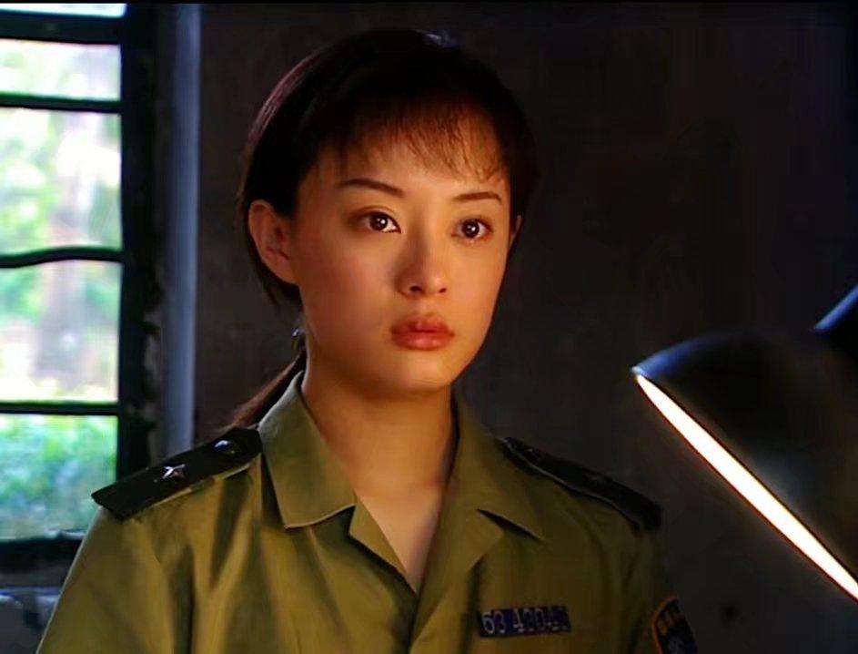 同为军艺出身，这12个女星命运不同：有人视后大满贯，有人被唾弃