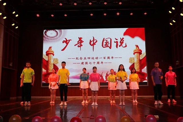 不靠颜值靠实力的三胞胎兄弟，原来学舞蹈，现在成了军营男子汉