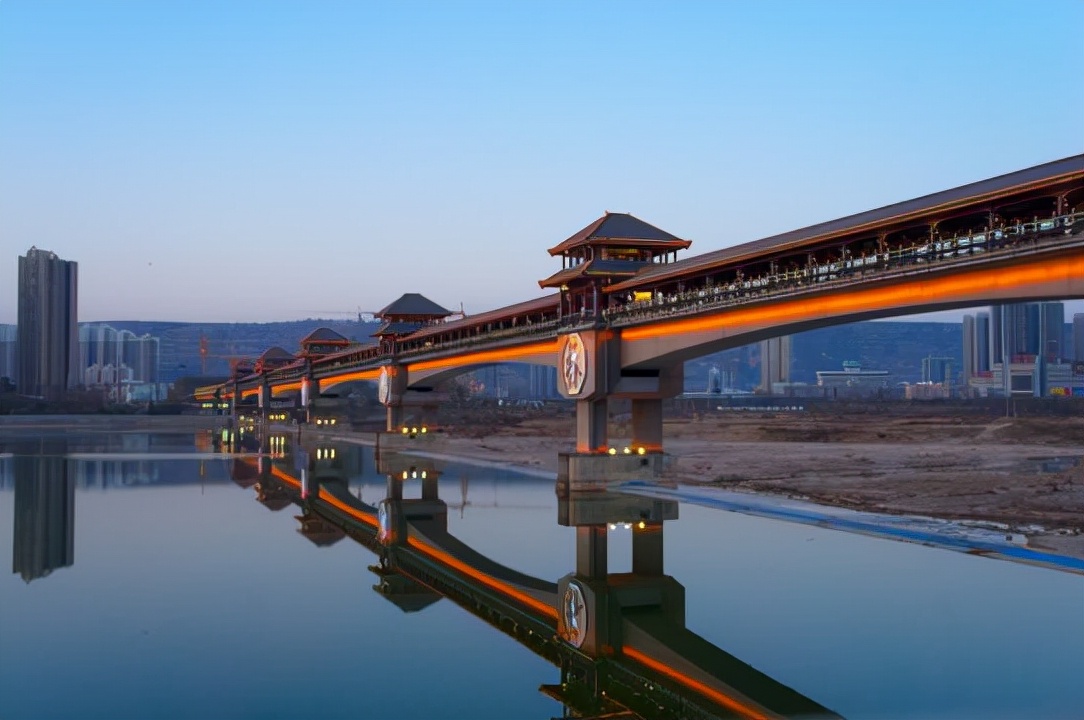 陕西这2所大学已官宣，学校将迎来突破，升级为“大学”