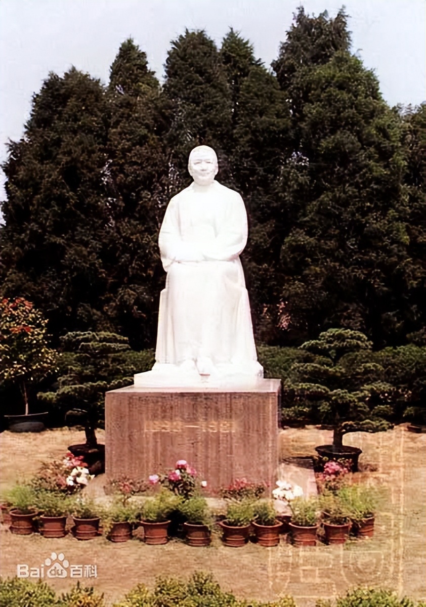 81年宋庆龄去世，生前和廖承志说：不去中山陵，要和母亲葬在一起