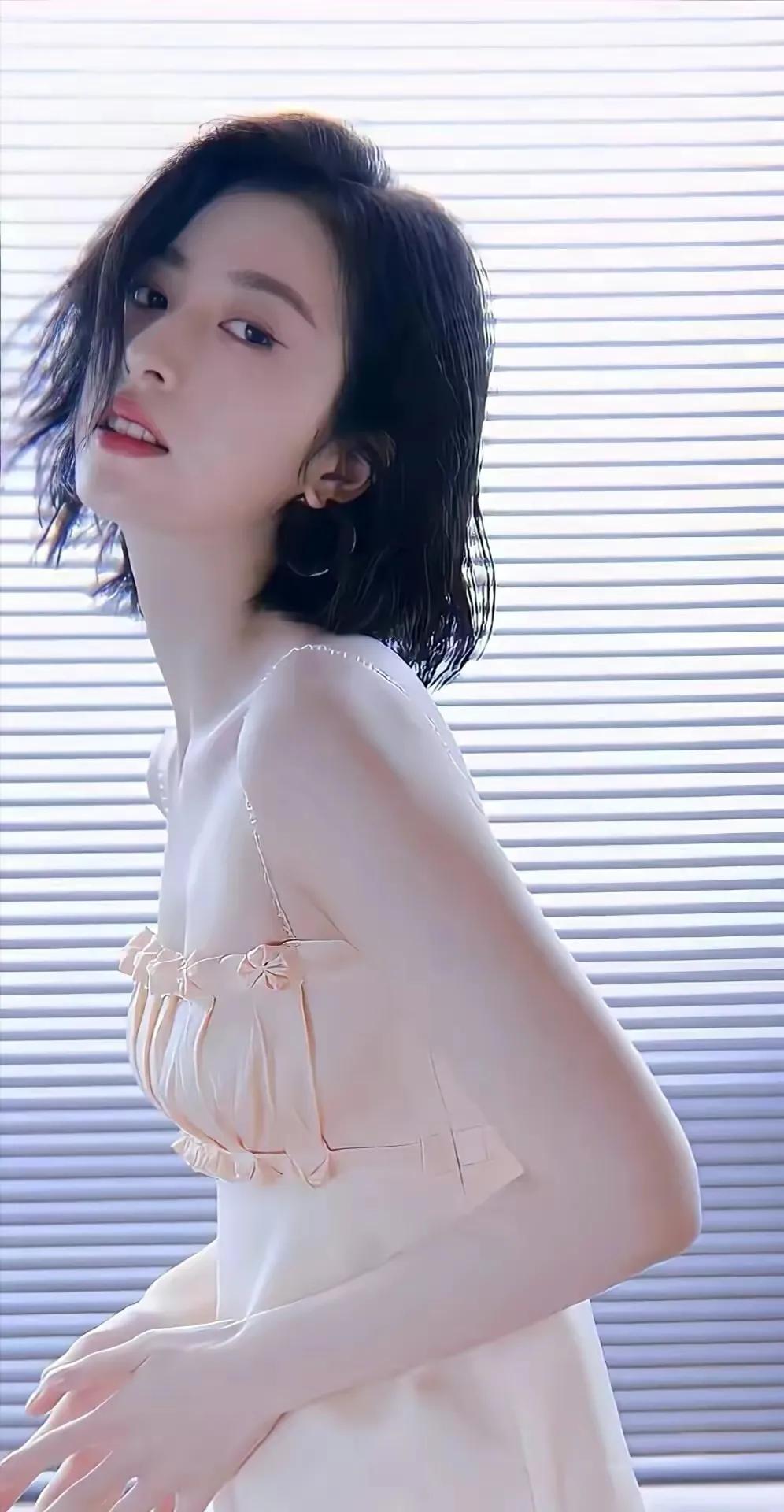 高圆圆、古力娜扎、蔡文静美图大赏，微微一笑很倾城