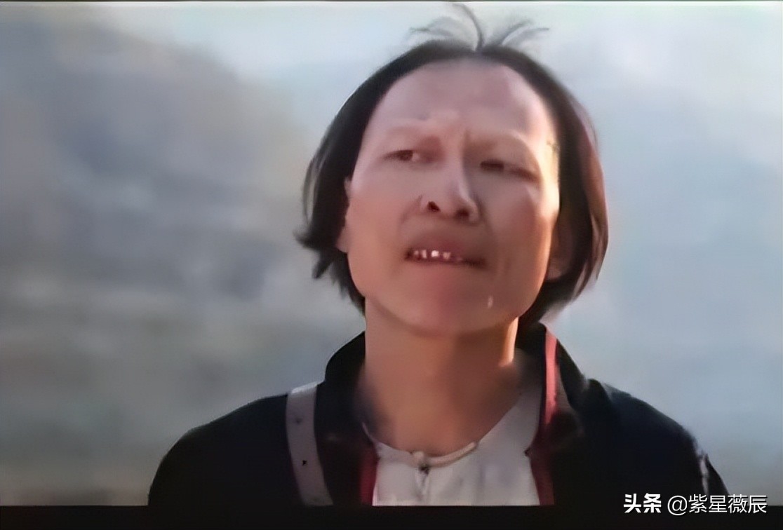 因“太丑”吓哭女演员，演汉奸太像被出租车拒载，女儿却是大美人