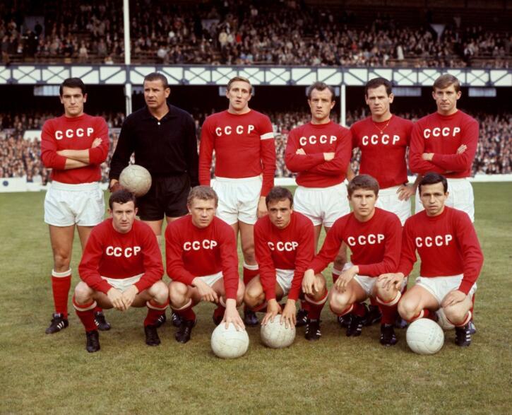 足球上一次参加世界杯的球队（除了八冠和五亚之外，还有哪些球队打进了世界杯的四强？）