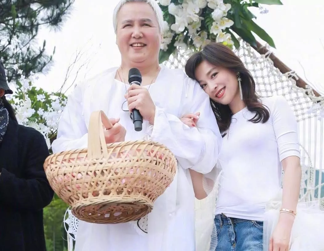 林瑞阳张庭：TST的秘密藏不住了？