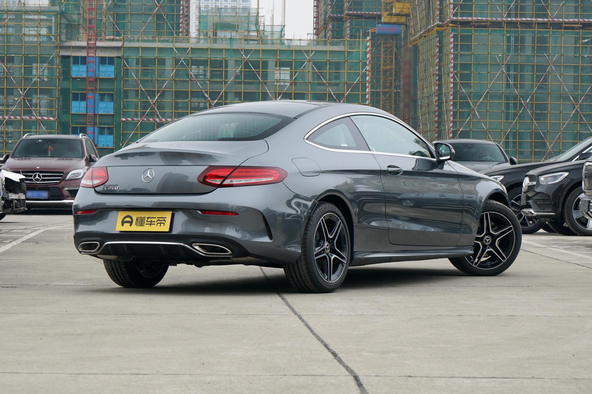 奔驰进口c260轿跑(零百加速8) - 四帝国车市