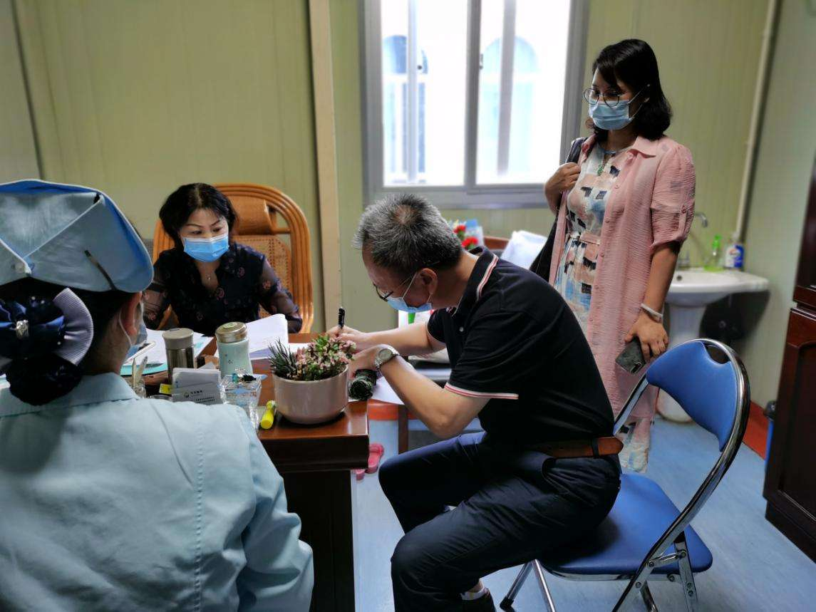 提前声明,试药人知道药物风险的存在,一切行为都是自愿的.