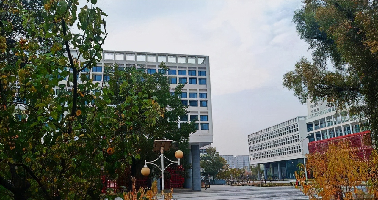 第二轮双一流还没揭晓，山西高校又挖来五位校长，来自西交、北科