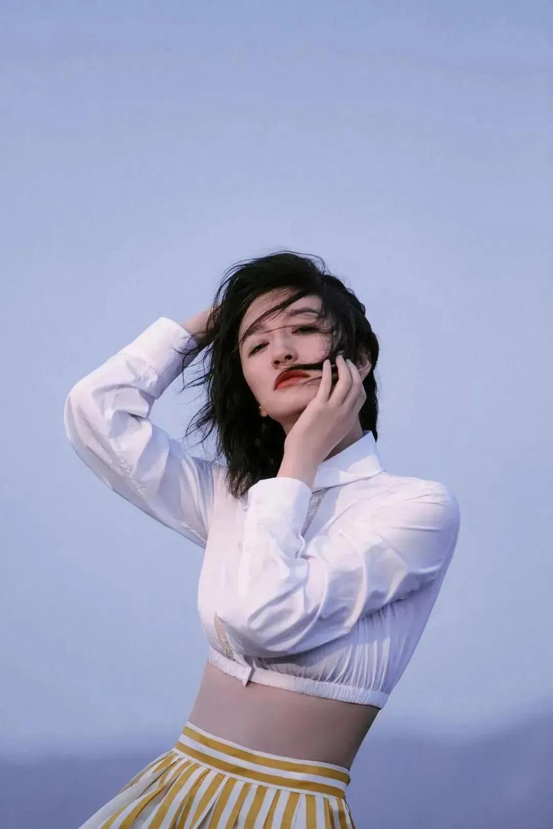 张天爱、杨幂杂志大片，清纯唯美，炫彩多姿