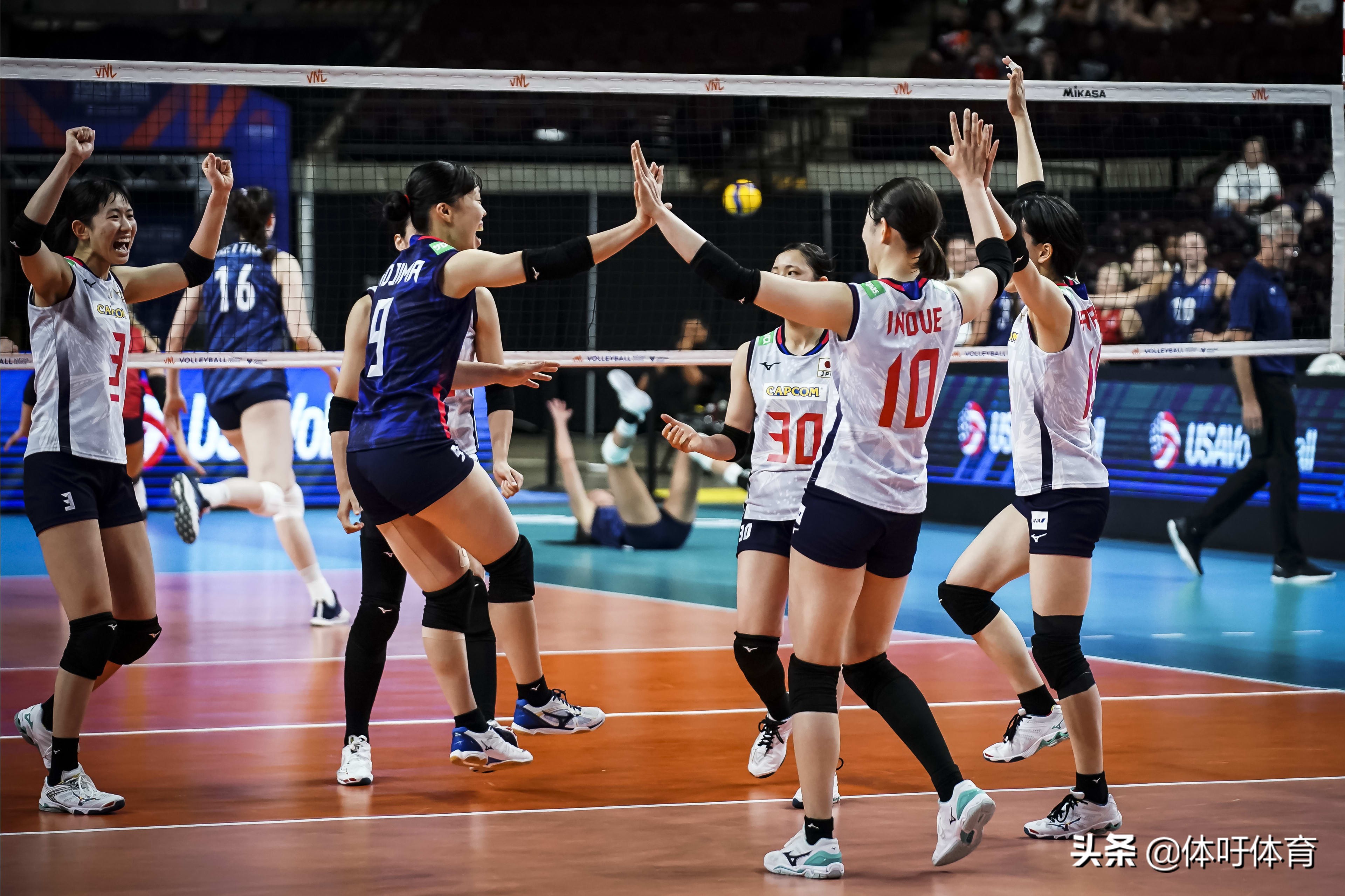 世界女排联赛日本横扫美国四连胜居首 中国女排世界排名第三