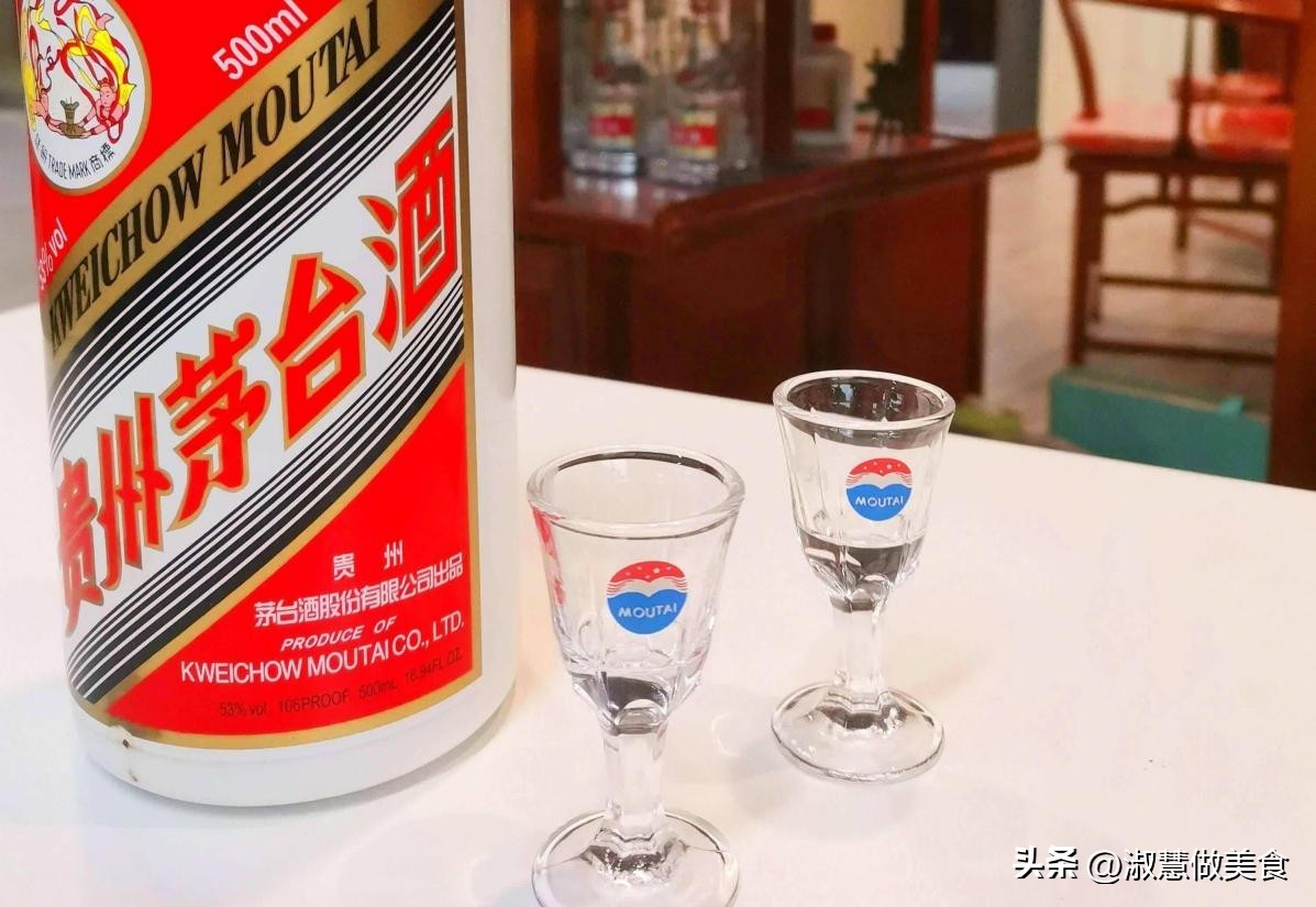 买茅台时，附赠的小酒杯是干什么用的？建议了解，免得闹笑话